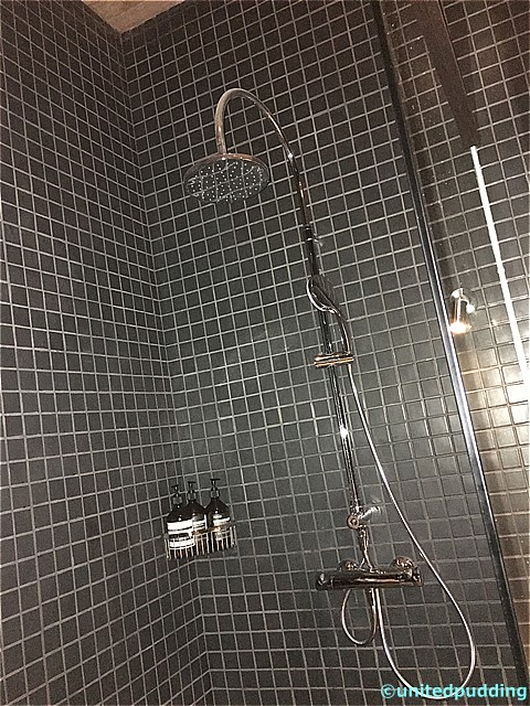 チェックアウトの後でも使えるシャワールーム